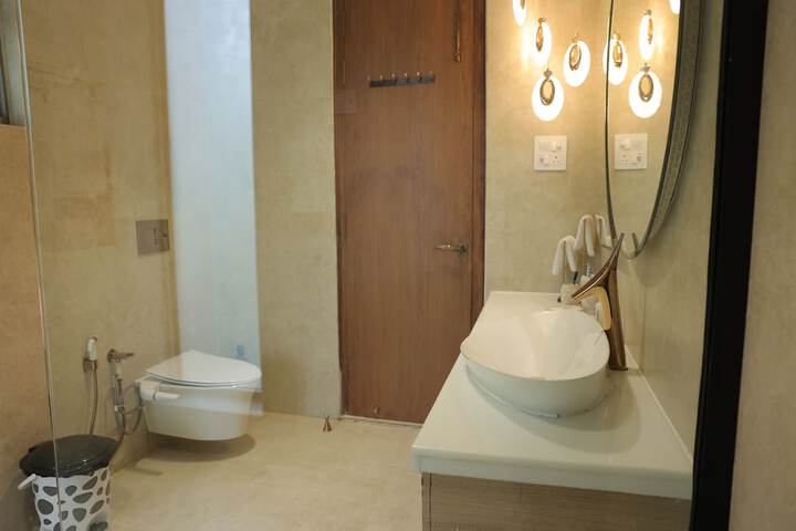 Room 15 of 21