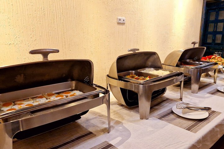 Breakfast/Coffee Service 64 of 76