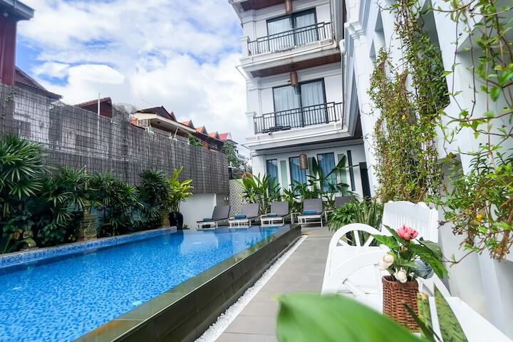 Pool 59 of 79