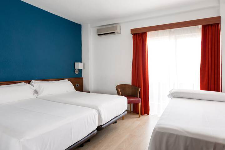 Room 8 of 78