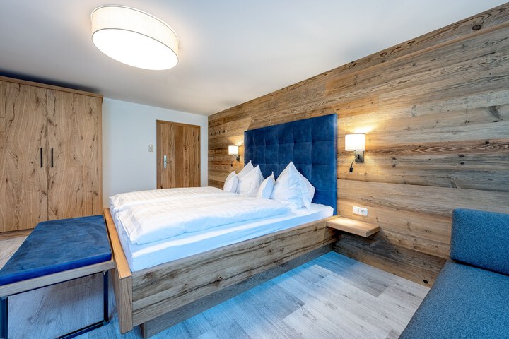 Room 25 of 113