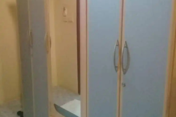 Room 4 of 10