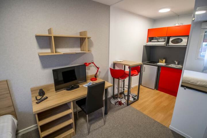 Private kitchenette