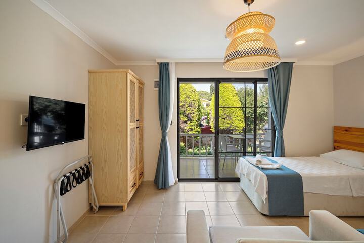 Room 9 of 26