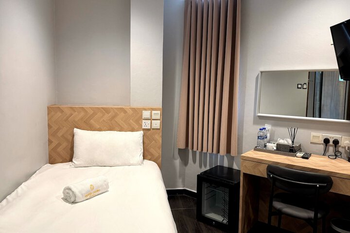 Room 40 of 61