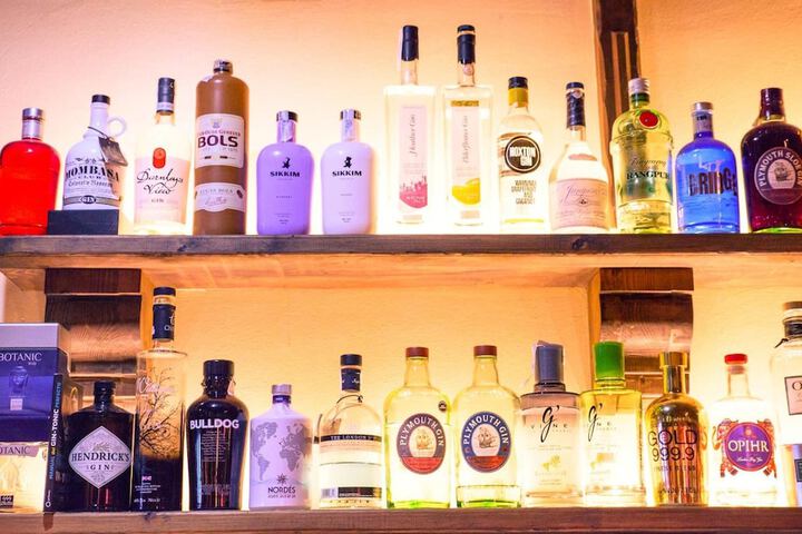 Lounge 96 of 122