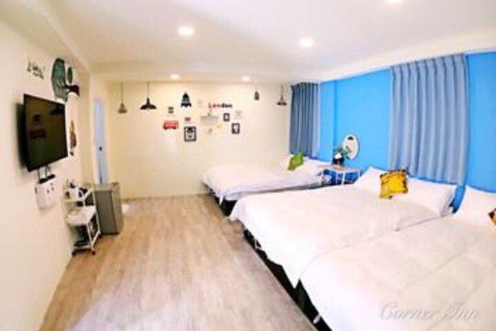 Room 8 of 27