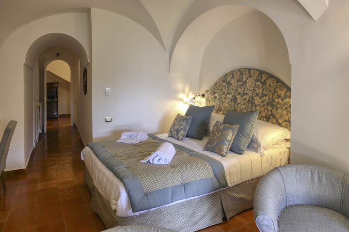 Room 20 of 93