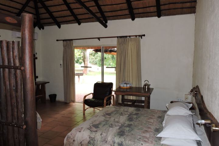 Room 4 of 72