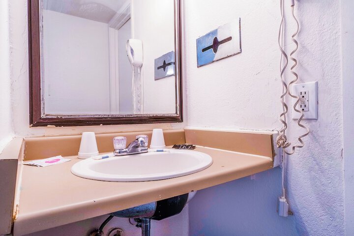 Room 70 of 120