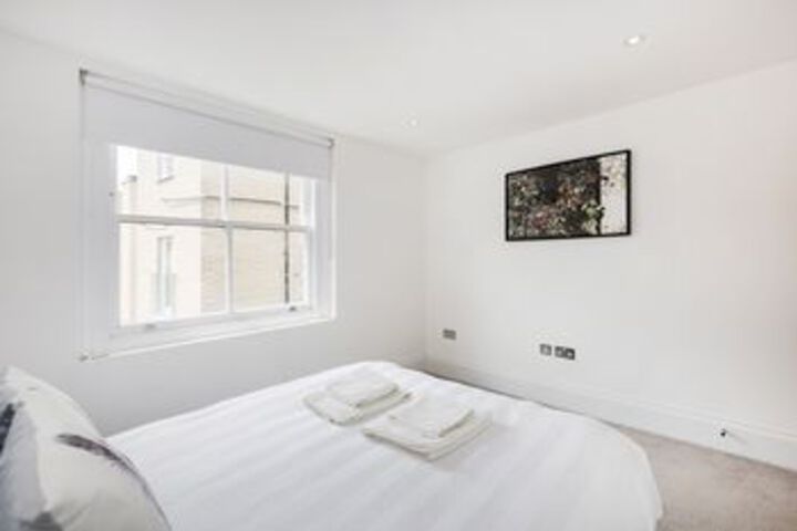 Room 9 of 43