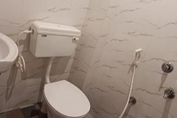 Room 17 of 19