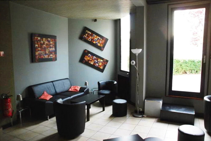 hotel_rooms