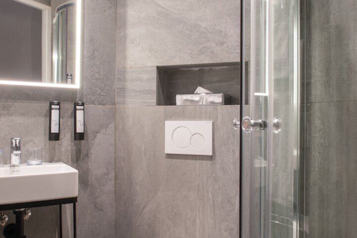 Clean Restrooms