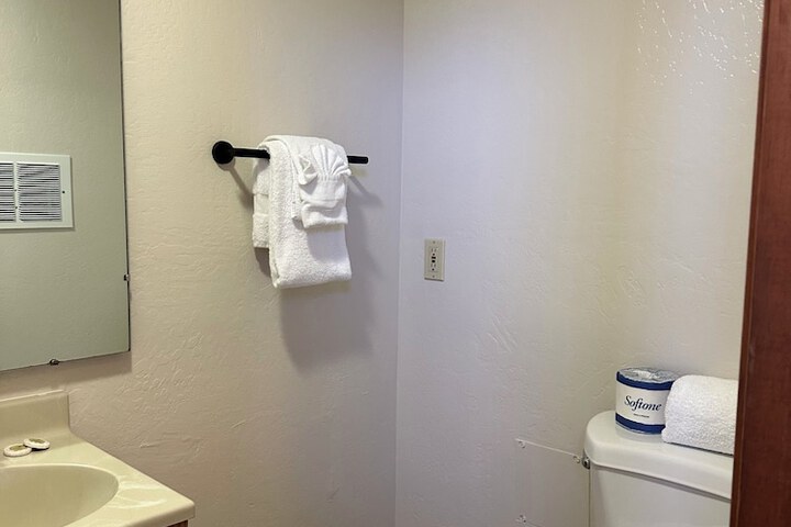 Room 80 of 89