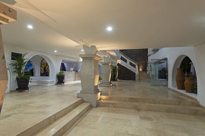Lobby Photos