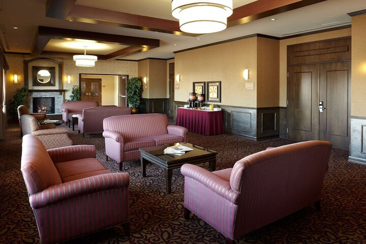 Hotel Interior 4 of 33