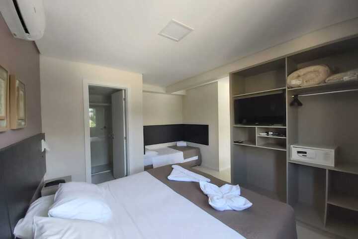 Room 15 of 63