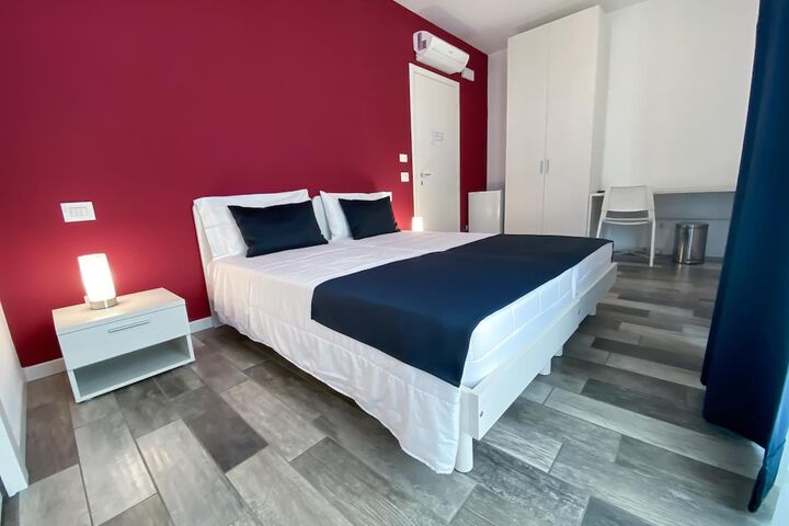 Room 18 of 35