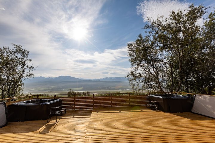 Sundeck 35 of 37
