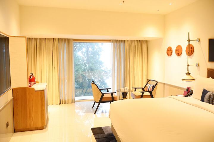 Room 11 of 71