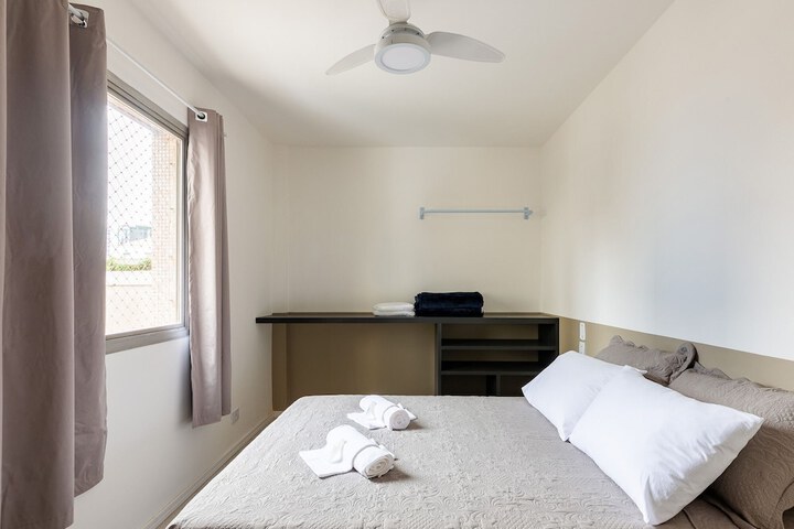 Room 4 of 17
