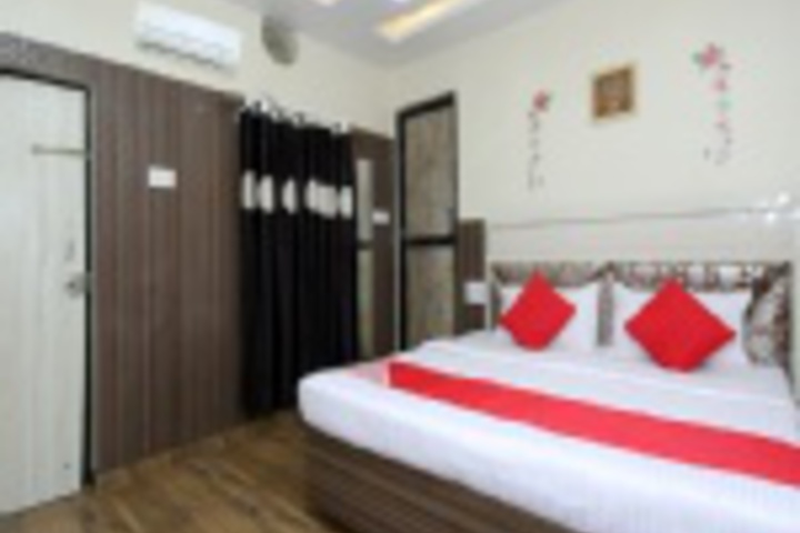 Room 228 of 407