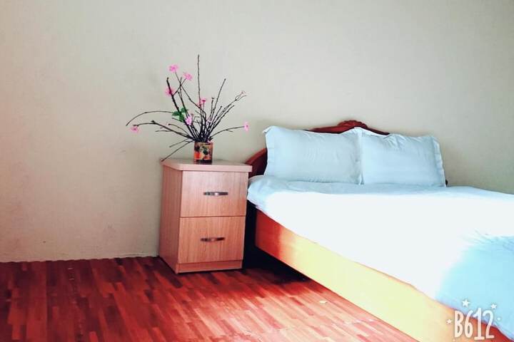 Room 7 of 51