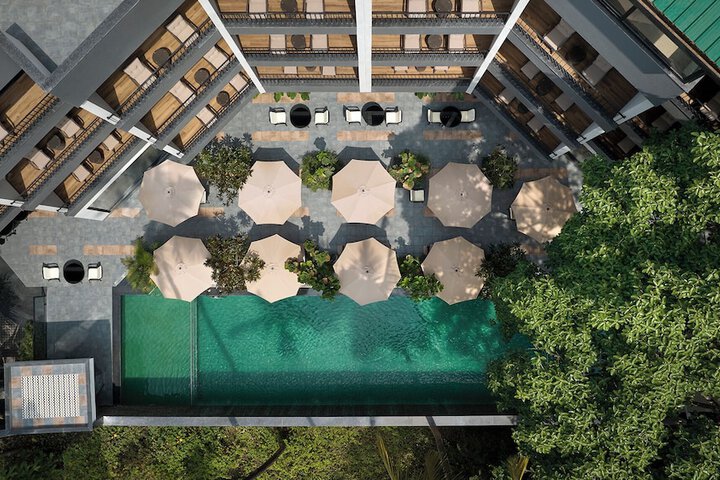 Hotel Exterior 25 of 25