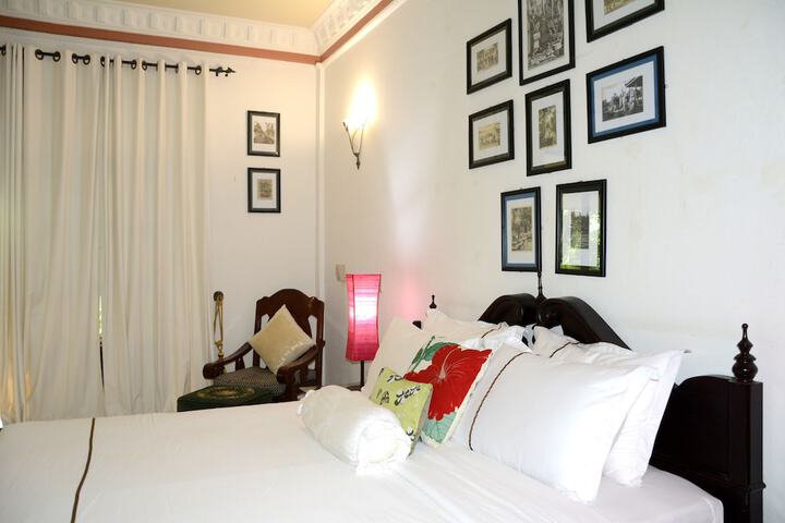 Room 30 of 89