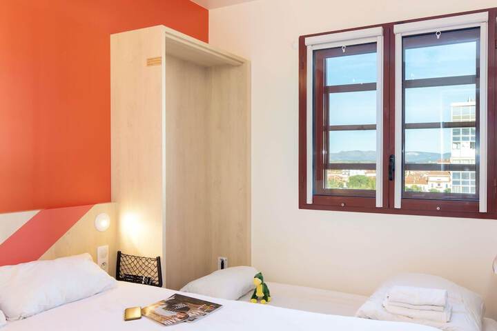 Room 30 of 81