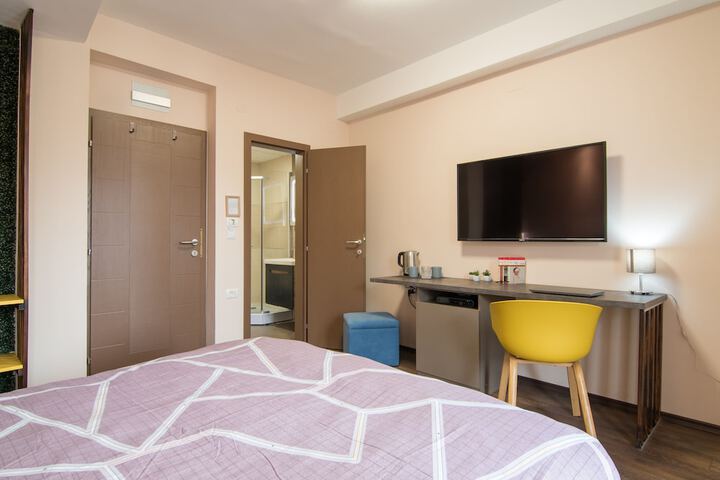 Room 2 of 45