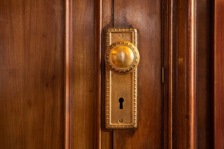 Room 14 of 82