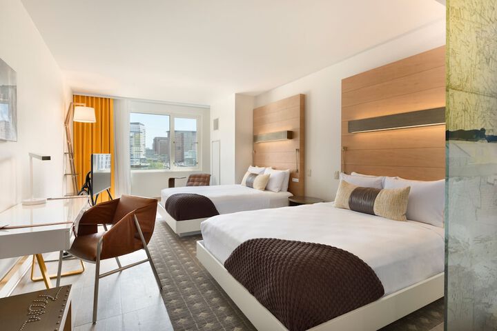 Room 32 of 91