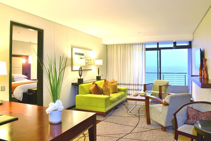 Room 30 of 137