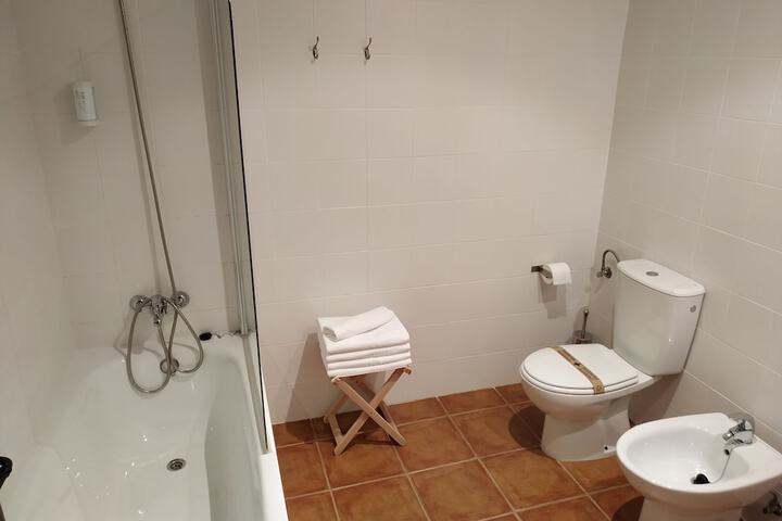 Room 32 of 44