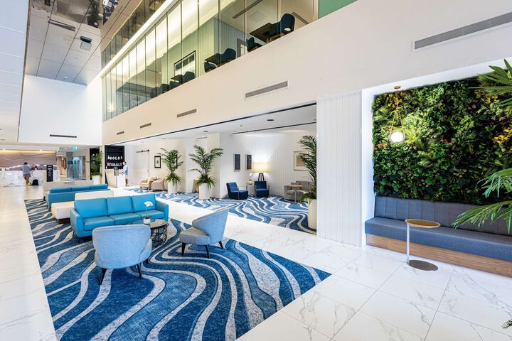 Entrance & Lobby
