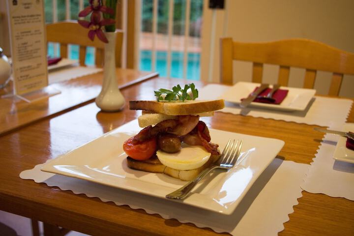 Breakfast/Coffee Service 74 of 79