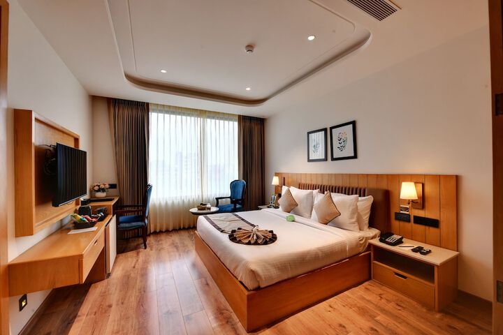Room 10 of 22