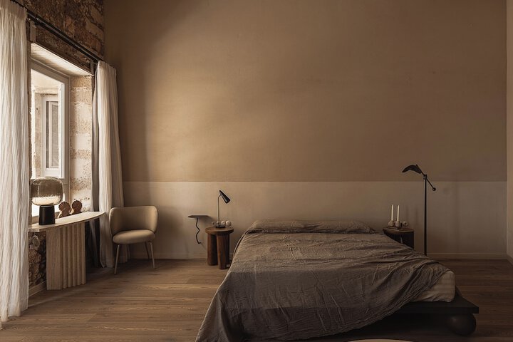 Room 12 of 79
