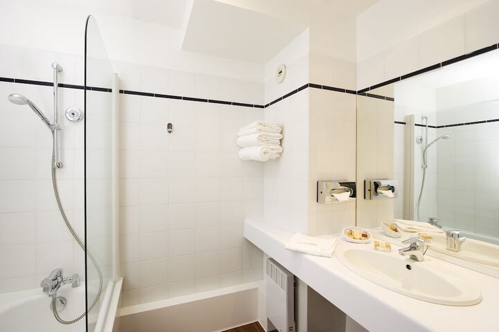 Bathroom Interior Photo