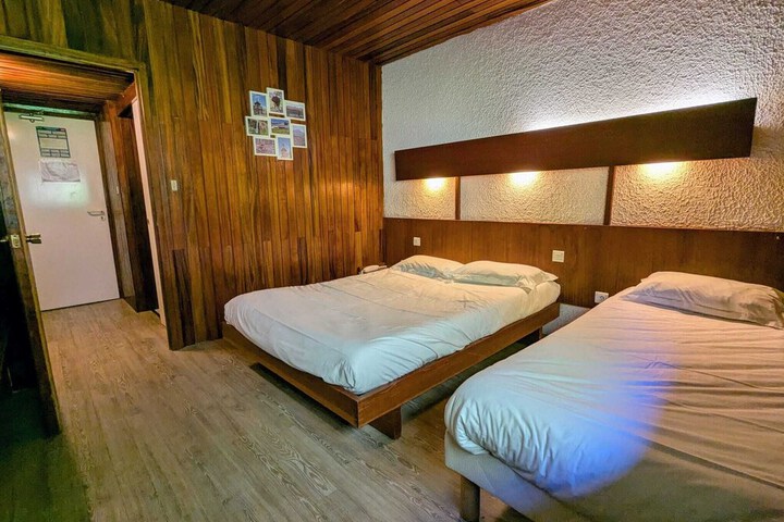 Room 8 of 52