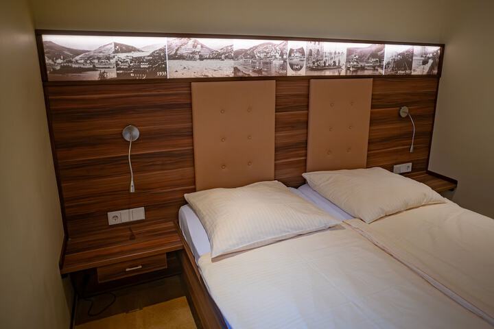 Room 10 of 54