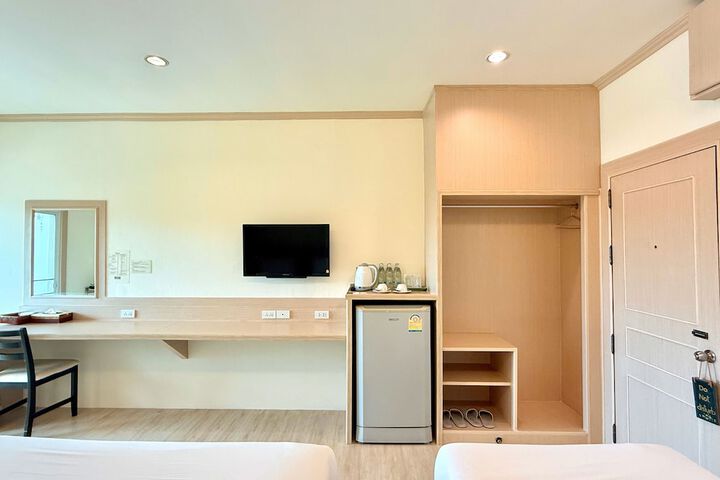 Room 18 of 53