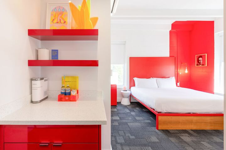 Room 108 of 216