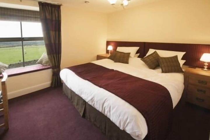 Room 3 of 22