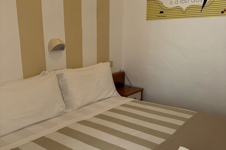 Room 92 of 142