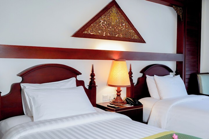 Room 44 of 135