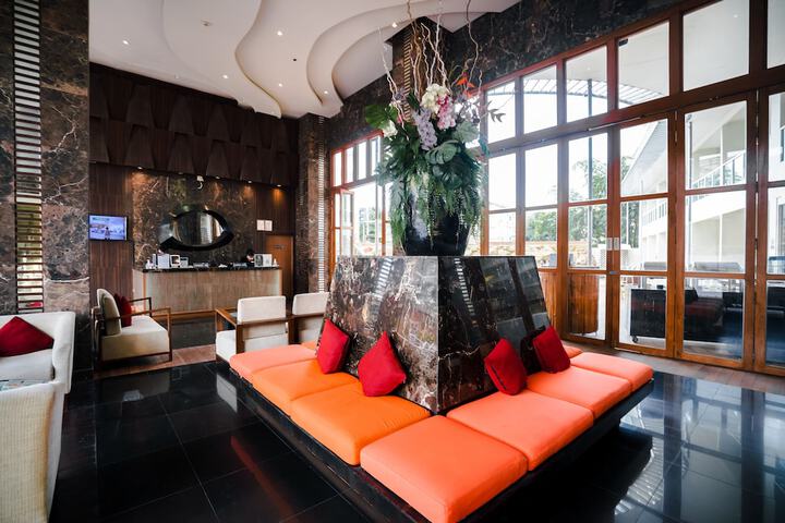 Lobby Photos
