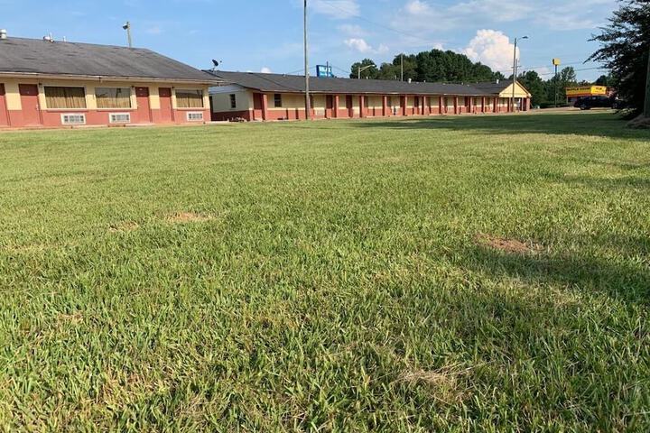 Hotel Exterior 16 of 16